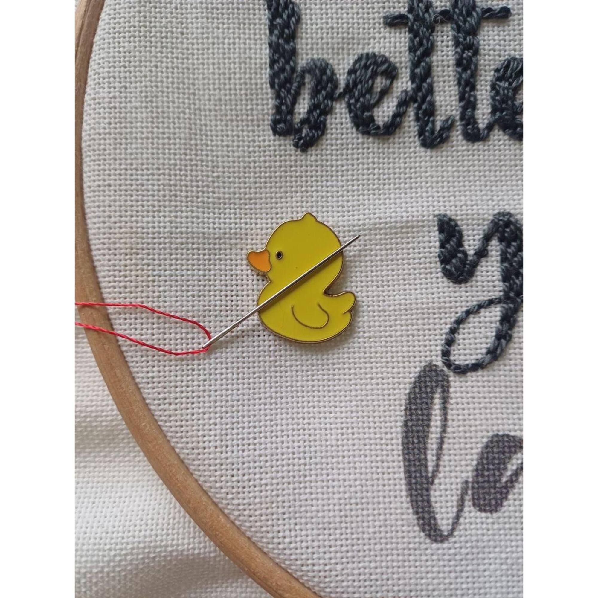 Wizardi 4/5" Little Duck Magnetic Needle Minder